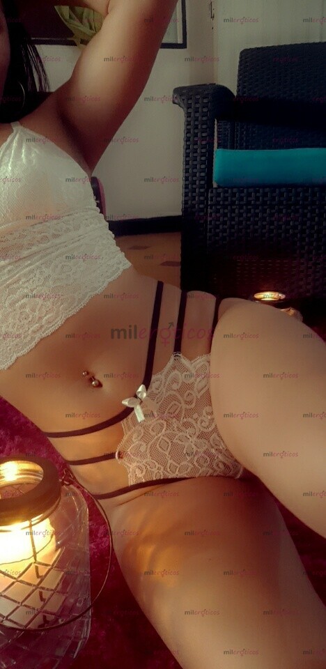 FOTOS DE HERMOSA FLACA CON CURVAS NATURALES HORA CON SITIO INCLUIDO CONTACTAME