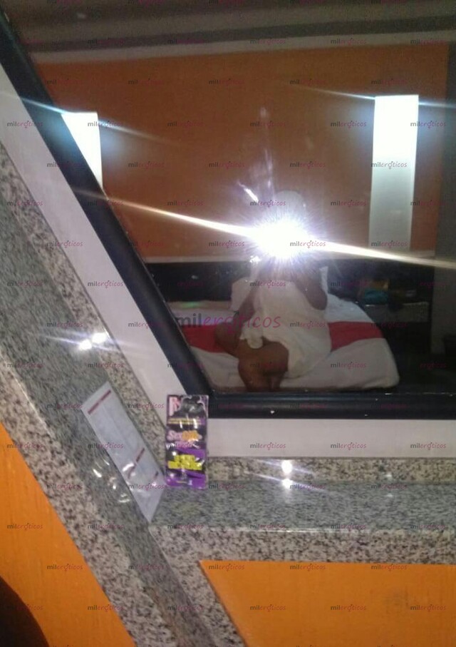 FOTOS DE TODA UNA SANTA EN MI CASA Y LA CAMA SOY LA FIERA MÁS FOGOSA QUE AS TENIDO