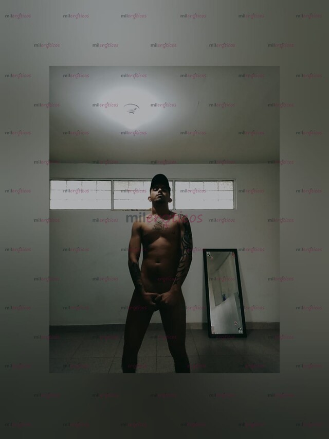 FOTOS DE CHICO TATUADO DOTADO CALIENTE CUENTO CON APRT PRIVADO