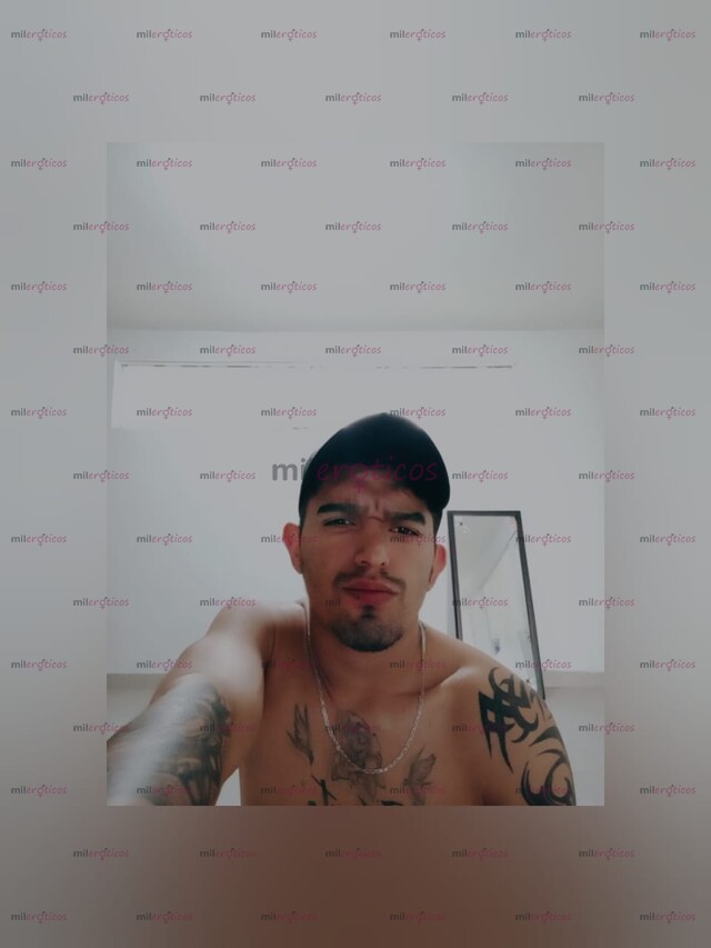 FOTOS DE TATUADO DOMINANTE,ESCLAVO,FETICHISTA,ARDIENTE ARRECHO