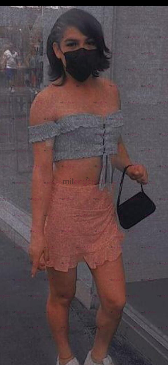 FOTOS DE VEN Y DISFRUTA DE ESTAS HERMOSA NIÑA CALIENTE Y CACHONDA DISPONIBLE PARA TI