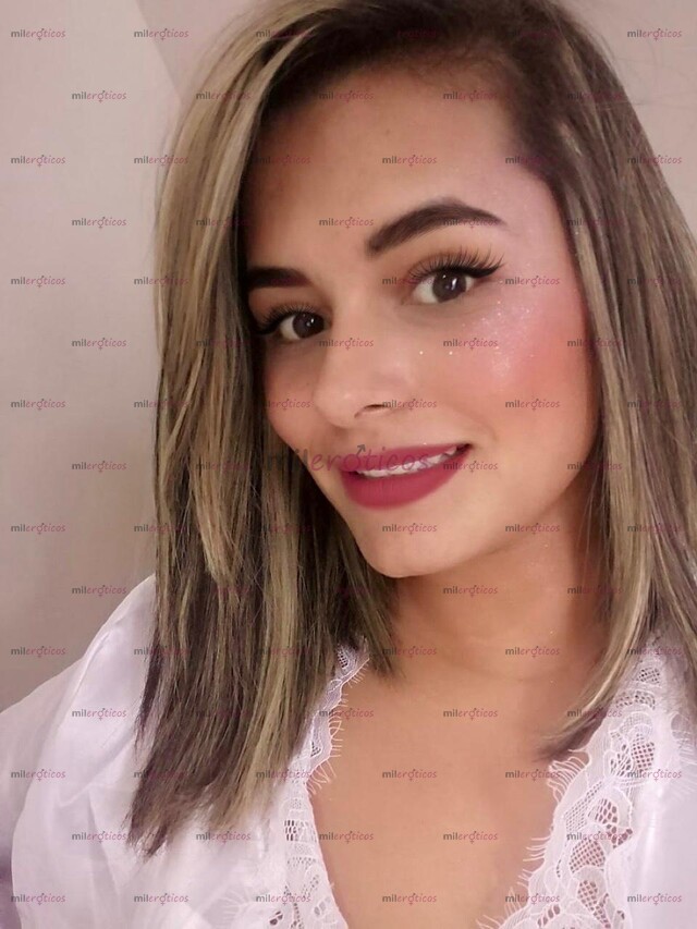 FOTOS DE ¿Y SI TENEMOS UNA CITA? TU ROPA NO ESTA INVITADA 3116084803..