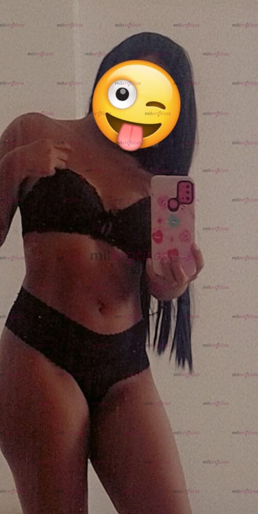 FOTOS DE NUEVA DIVINA NATURAL COLA PARADITA COMPLACIENTE Y APRETADITA