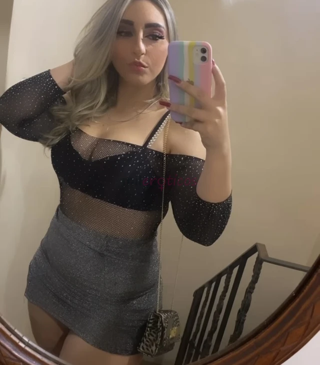 Fotos de Larissa linda e super exótica só pra você exigente