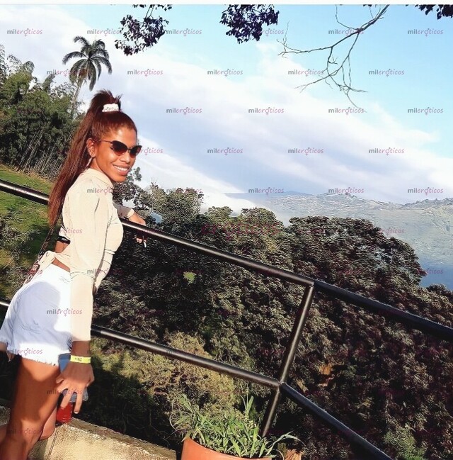 FOTOS DE KHLOE CHICA TRANS DE 22 AÑOS 20CM DE DOTACIÓN CON APTO PRIVADO