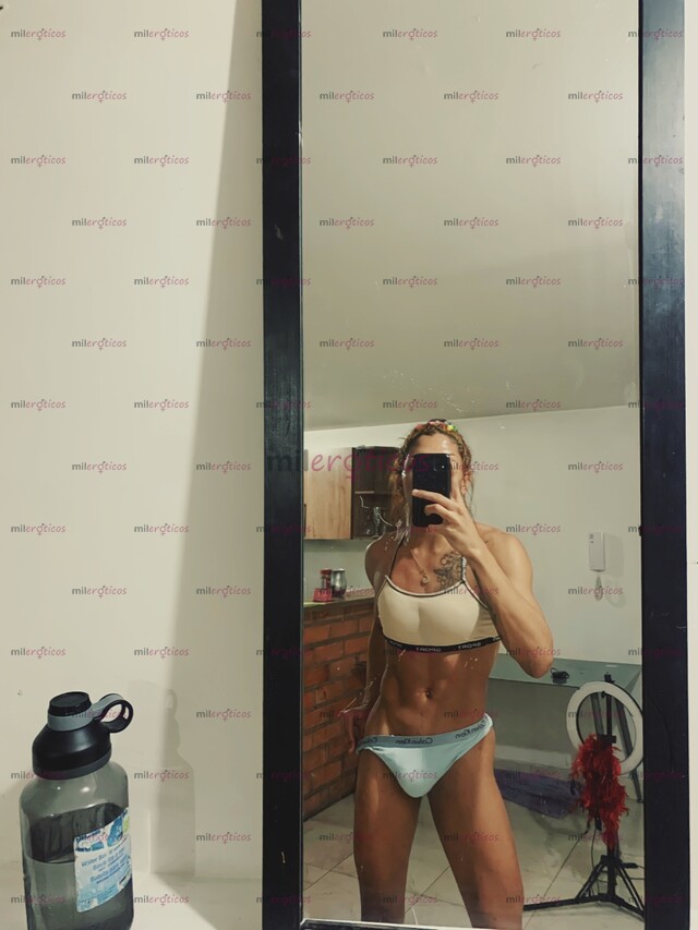 FOTOS DE KHLOE CHICA TRANS DE 22 AÑOS 20CM DE DOTACIÓN CON APTO PRIVADO