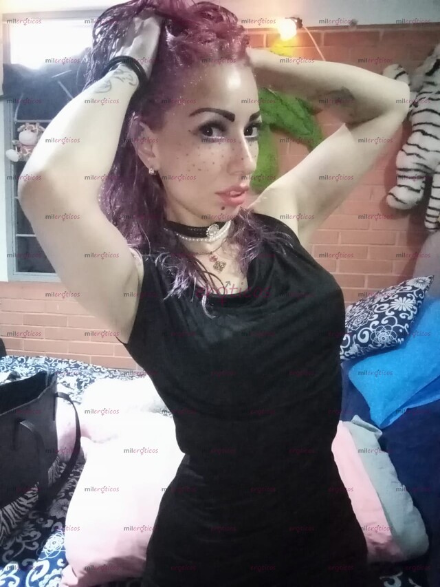 FOTOS DE MARCELYN VIP AL CIELO CON MIS MANOS SENSUALES Y LLENARTE DE CARICIAS!
