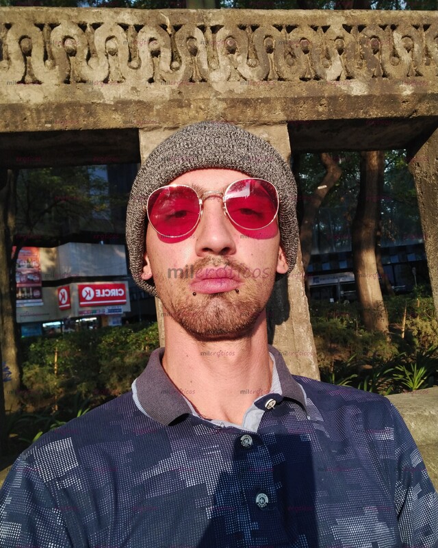 FOTOS DE HAROLD VILLALOBOS JAROCHO 22 CM DE PLACER