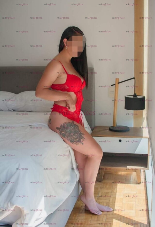 FOTOS DE HERMOSA COLOMBIANA CON PIERNAS HERMOSAS DE PIEL MORENA