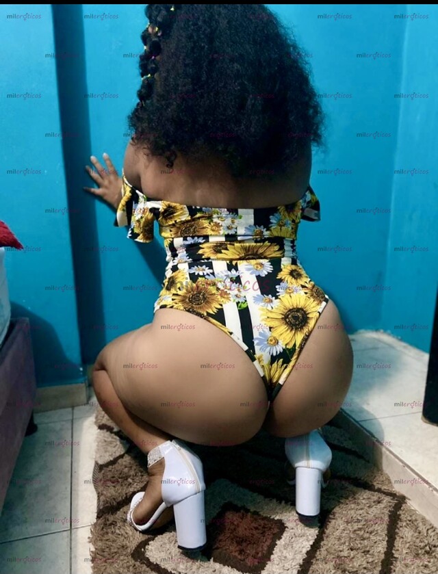 FOTOS DE LINA HERMOSA MORENA CON CANDENTE CUERPO BIEN CALIENTE