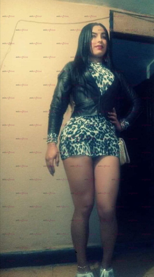 FOTOS DE NENITA DE ATRIBUTOS NATURALES LISS COMPLACIENTE Y ACOMPAÑANTE