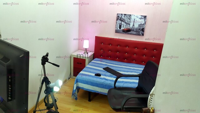 FOTOS DE SE BUSCAN MUJERES PARA TRABAJAR COMO MODELO WEBCAM