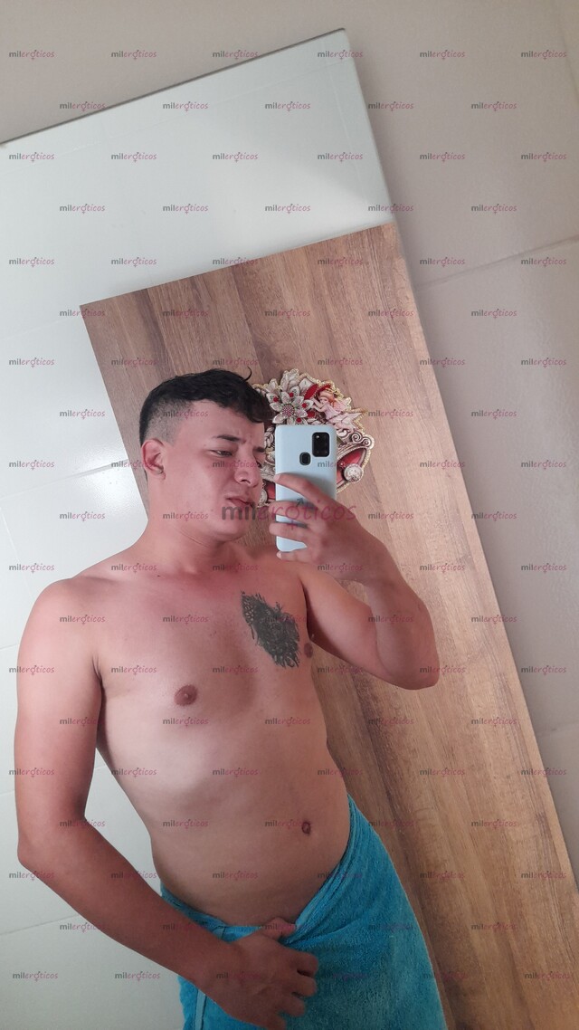 FOTOS DE JOVEN CON MUCHAS GANAS Y MUCHA LECHE BUENA ENERGIA PARA PODER TRASPASARTE