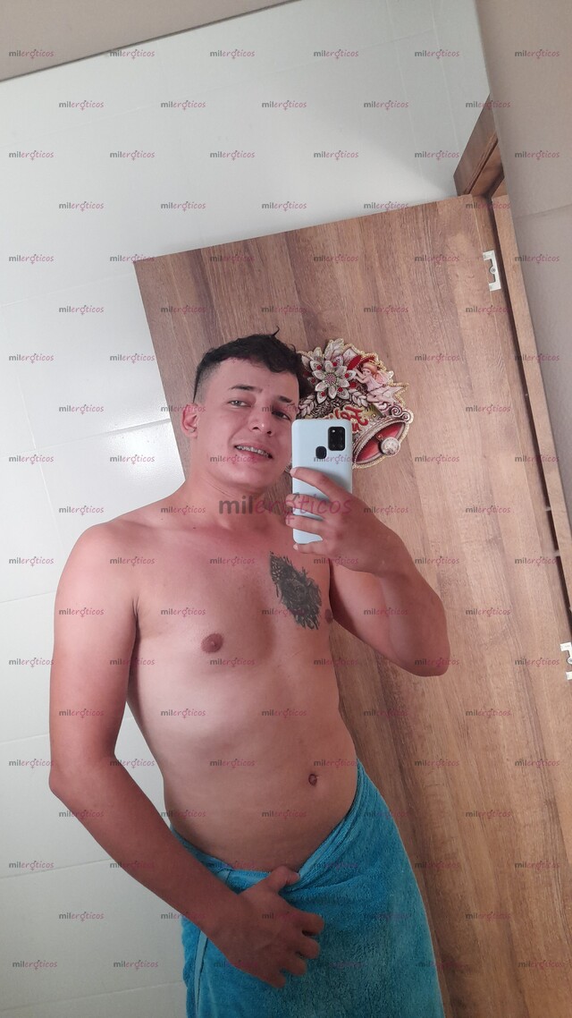 FOTOS DE JOVEN CON MUCHAS GANAS Y MUCHA LECHE BUENA ENERGIA PARA PODER TRASPASARTE