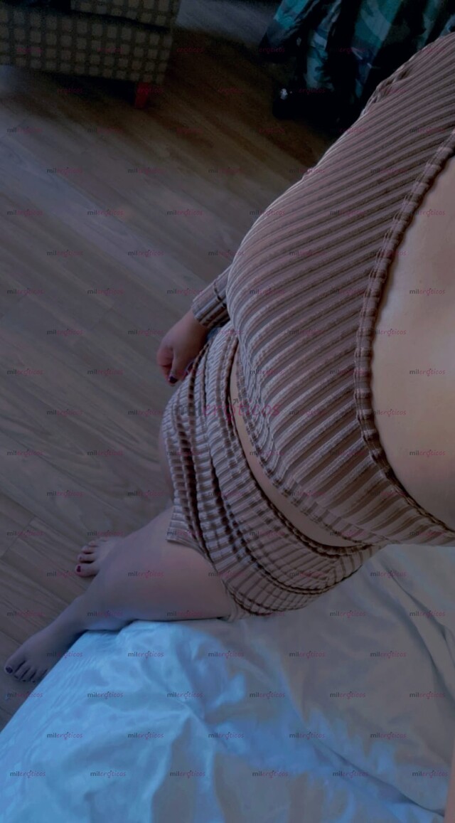 FOTOS DE PETITE CON LINDOS TATUAJES HOTEL Y MOTEL NO CUENTO CON LUGAR HERMOSO