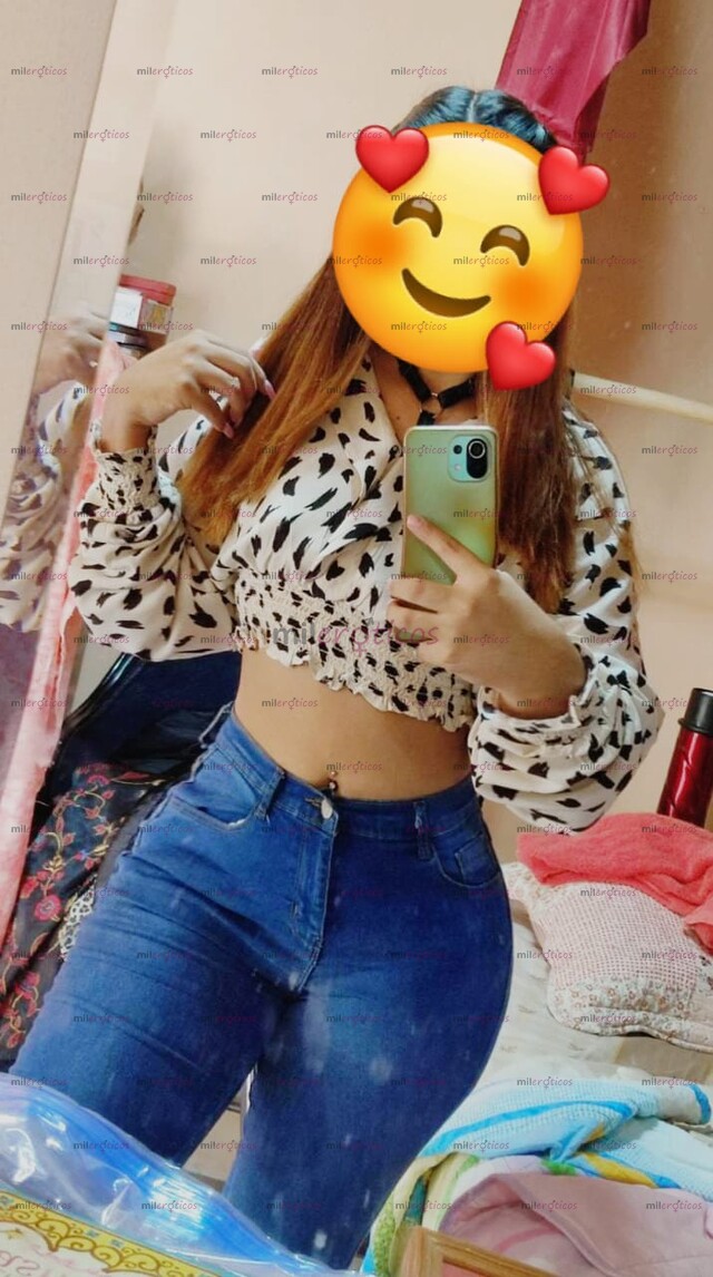 FOTOS DE HOLA AMOR SOY NATY, UNA NIÑA NALGONA Y SÚPER SEXY.
