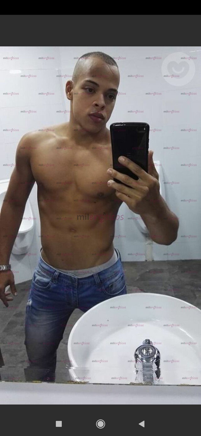 FOTOS DE LATINO VERGON. DESCOMPLICADO. ACTIVO LECHERO FULL PAROLO