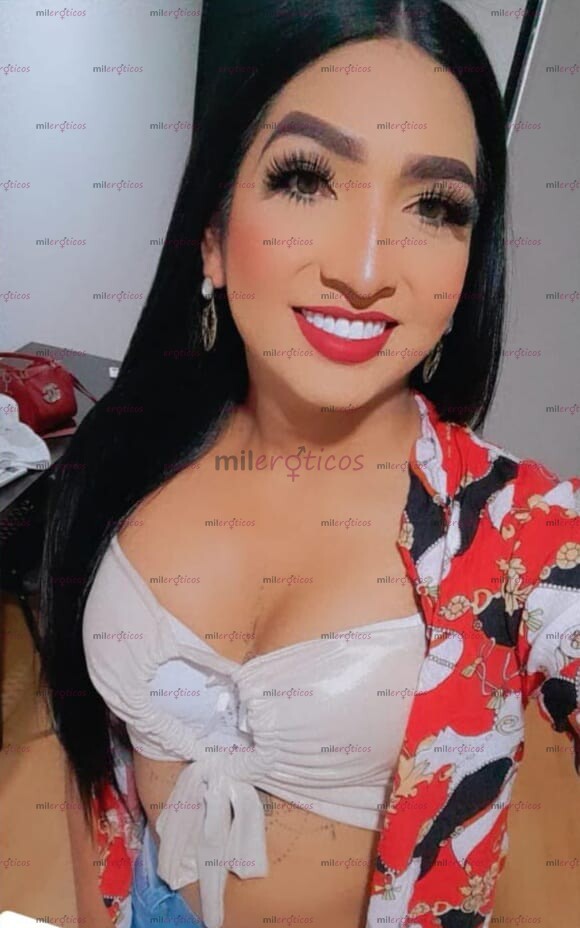 FOTOS DE 24CM BELLA JOVENCITA DOTADA MUY JUGUETONA Y CON MUCHA LECHE PARA TI...