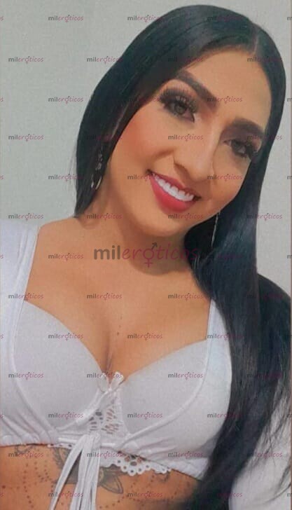 FOTOS DE CHICA SEXI EXOTICA COMPLACIENTE UNA PERRA EN LA CAMA TRAGONA CHUPONA BESO. NEGR