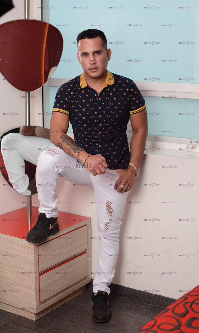 FOTOS DE CACHONDO,LIMPIO, VARONIL DISCRETO DIVERTIDO HUMILDE COSTEÑO