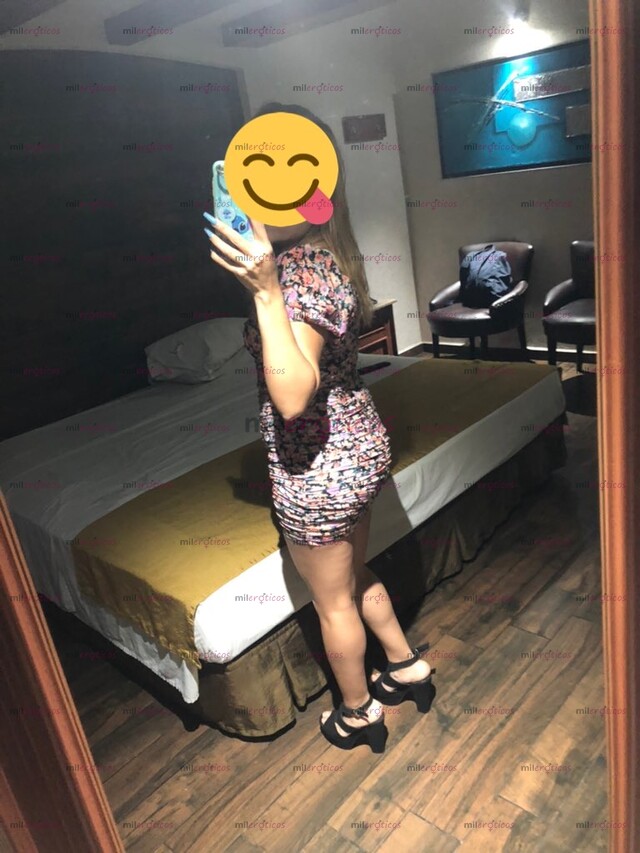 FOTOS DE KELLY RUBIA COMPLACIENTE SEXY MUY BONITA