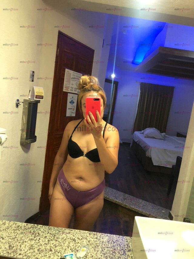 FOTOS DE KELLY RUBIA COMPLACIENTE SEXY MUY BONITA