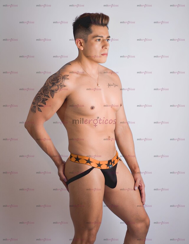 FOTOS DE JOVEN MUY CALIENTE Y NALGON DISPONIBLE Y CON LUGAR