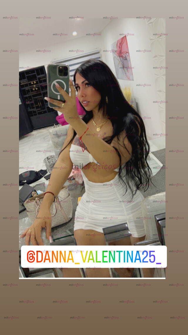 FOTOS DE SOY UNA HERMOSA CHICA TRANS DISPONIBLE PARA HOMBRES SOLVENTES