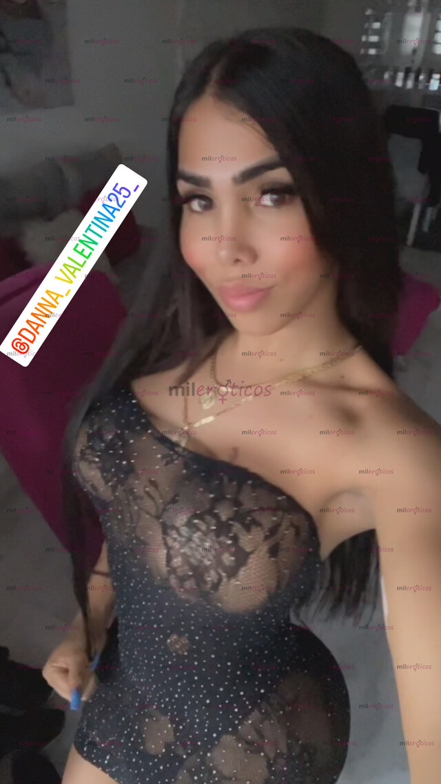FOTOS DE SOY UNA HERMOSA CHICA TRANS DISPONIBLE PARA HOMBRES SOLVENTES