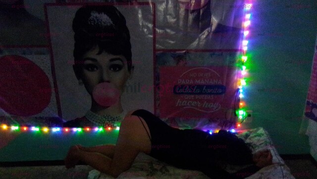 FOTOS DE , QUÉ RICO CÓMO ME PONE EL PANTY DE LADITO AY, QUÉ RICO ESE BESITO DÁMELO ABA