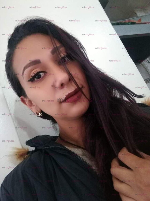 FOTOS DE LOS 3 SERVICIOS CON HERMOSA UNIVERSITARIA