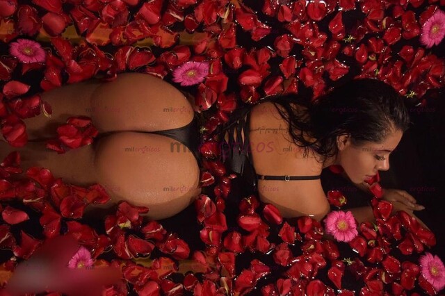 FOTOS DE AMOR HAZME GRITAR DE PLACER ME ENCANTA PASARLA BIEN..