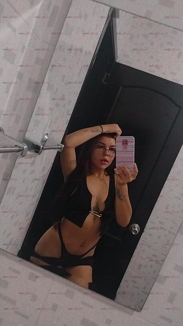 FOTOS DE HOLA MI NOMBRE ES ROSELIS, CHICA PEQUEÑA DE COLA RICA