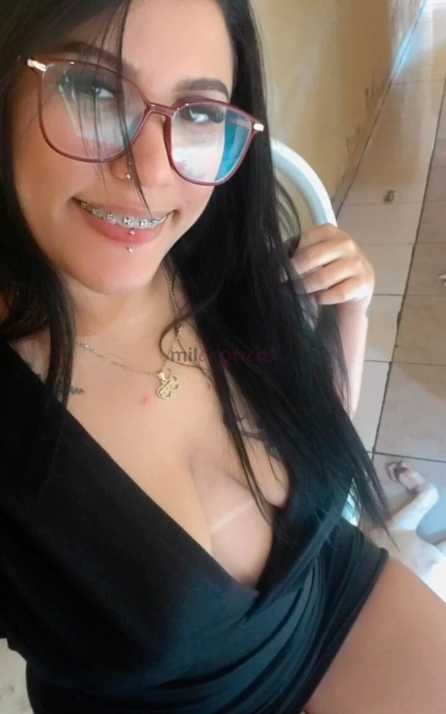 Seja bem vindo meu amor estava todo esse tempo te esperando me chamo mikaelly sou uma acompanhante fogosa cheia de prazer de pele bem hidrata e sensua...