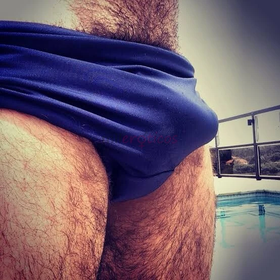 Prazer caio 28 anos atendo ambos os sexos moreno claro corpo normal bem dotado 70 kg 1 72 de altura atendo a domicilio motel ou hotel disponivel pra v...