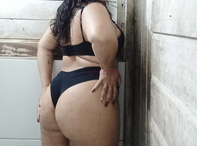 Atendente disponivel zona norte e sulfazendo o melhor pra te dar o prazer q vc buscasou de cor morena claracabelos ondulados curto de cor castanhotenh...