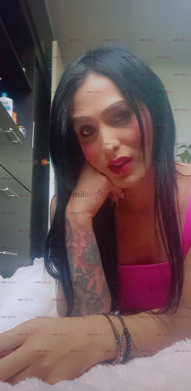FOTOS DE TRANNY SÚPER REAL SEDIENTA DE LECHO Y SEXO DURO CON SITIO PRIVADO