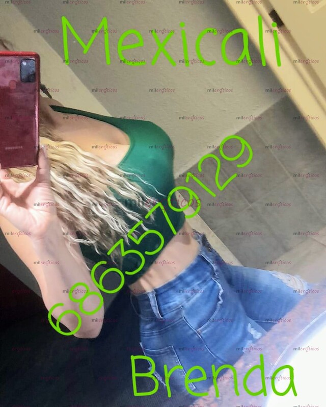 FOTOS DE INIGUALABLE SEXY BRENDA MUY COMPLACIENTE