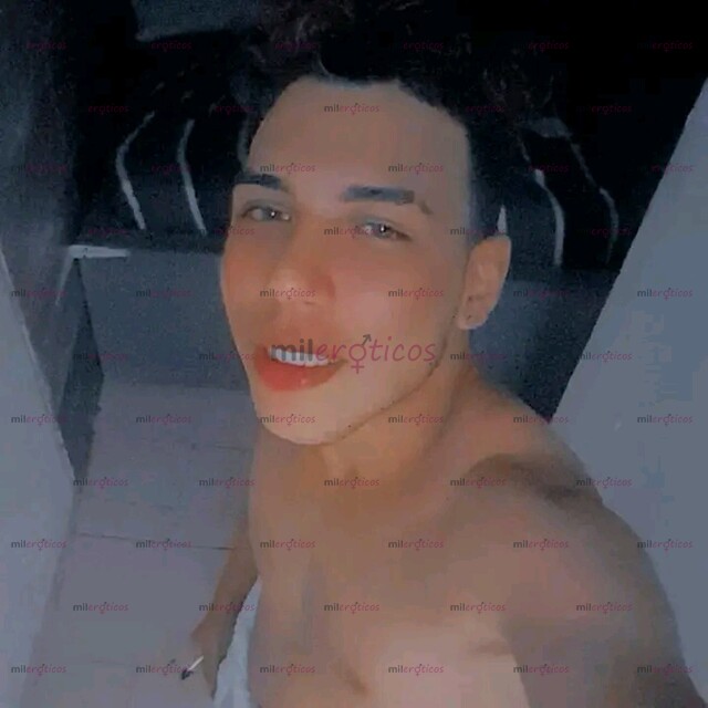 FOTOS DE CHICO JOVEN Y CON UNA DOTACIÓN DE 22CM VIENE HA COMPLACERLA