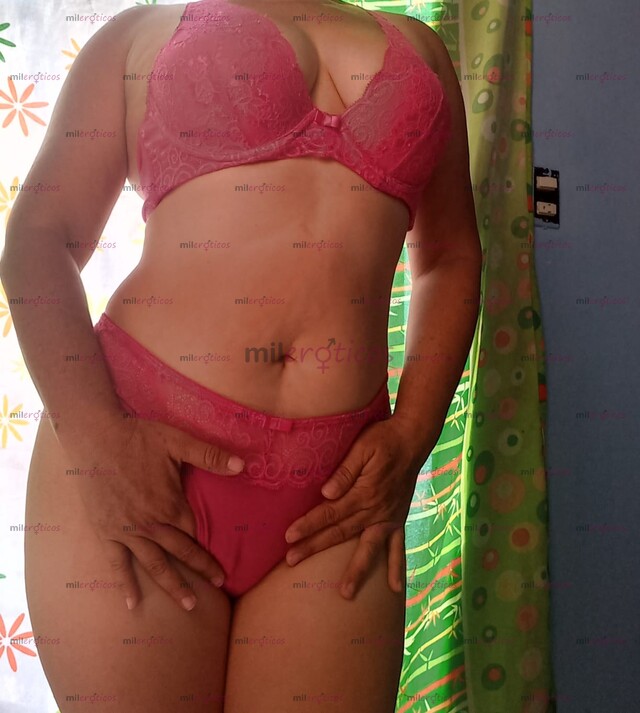 FOTOS DE SEÑORA COJELONA. $ 800 MEDIA HORA TENGO CUARTO 322 101 4219