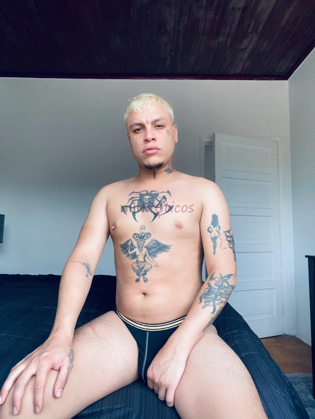 Soy pasivo tengo 23 anosdoy un excelente servicio en mi lugar que es totalmente discreto sin conserje y puedes estacionar doy besos con lengua oral na...