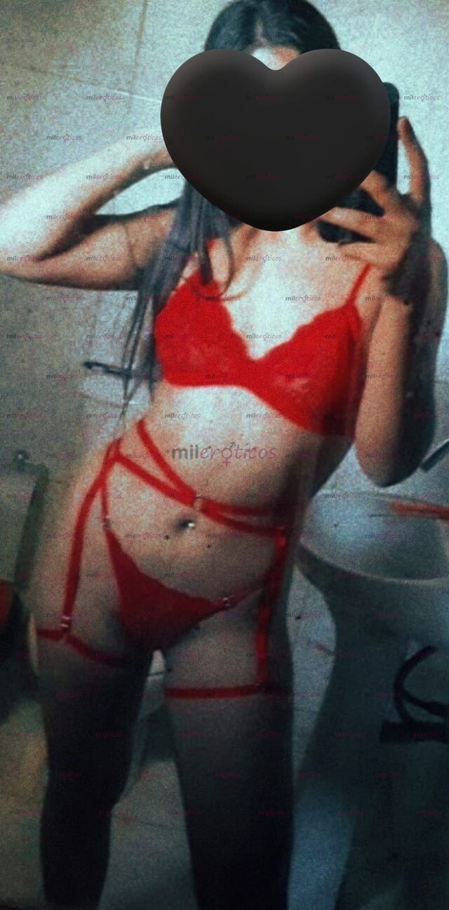 FOTOS DE CHICA PETITE DE EXELENTE SERVICIO SOLO ES HORA COMPLETA NO MEDIAS