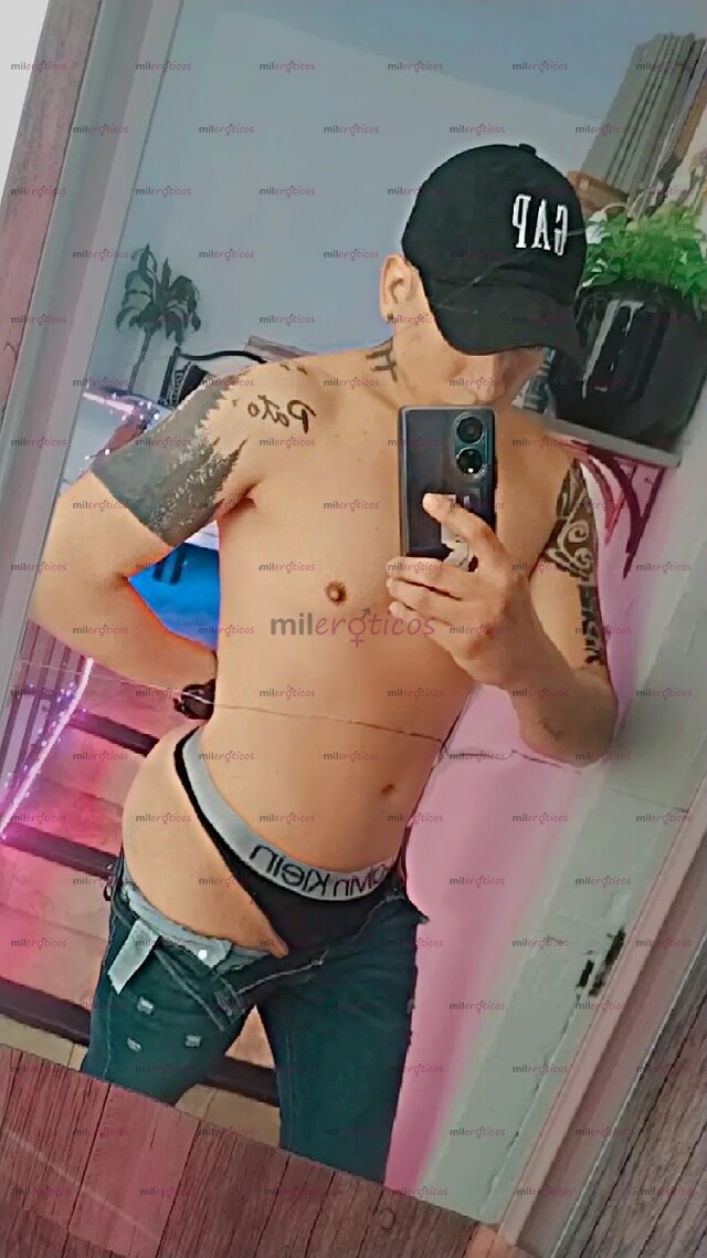 FOTOS DE MÁXIMO, COLOMBIANO MEXICANO, 19 CMS Y UN CULO TOP