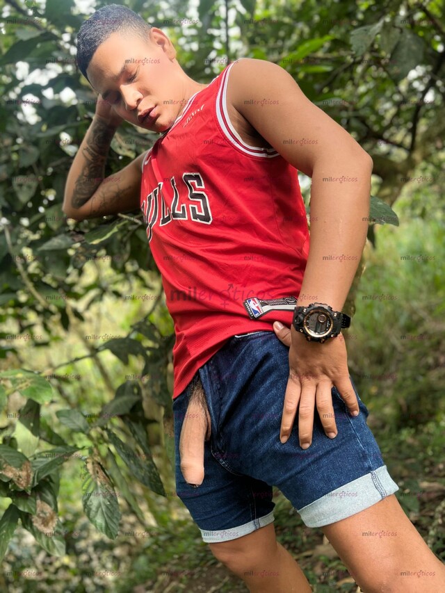 FOTOS DE BARRANQUILLERO DANDOLE MONDA A TU AMA VEN VIVE LA ESPERIENCIA 22CM