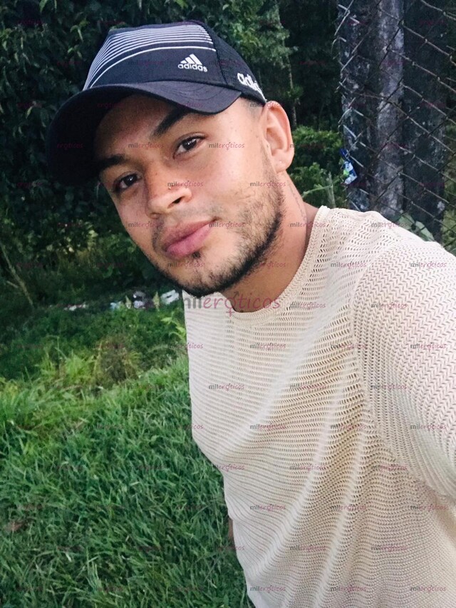 FOTOS DE CHICO CULON PIERNON MUY SERIO RESERVADO CON SITIO VEN VAS A DISFRUTAR DE MI