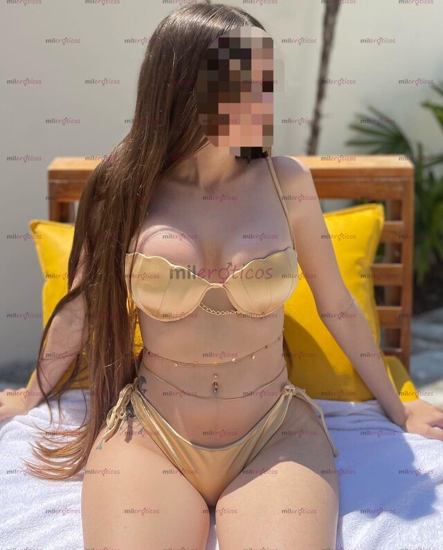 FOTOS DE ZURI CHAVITA APRETADITA INICINDO EN EL AMBIENTE