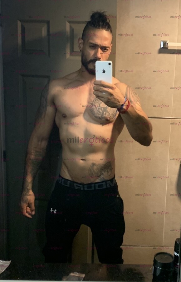 FOTOS DE COLOMBIANO SWINGER DISPONIBLE EN GUADALAJARA!!!!!