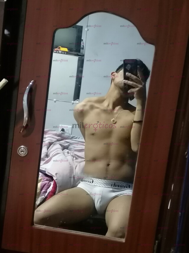 FOTOS DE JOVEN, INTELIGENTE, LINDO, ACUERPADO Y CALIENTE.