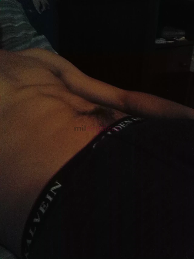 Pendejito flaite 19 anos full activo 20 cm tonificado full hot full morbo complaciente iniciandome con ganas de satisfacer todos tus morbos mas sucios...