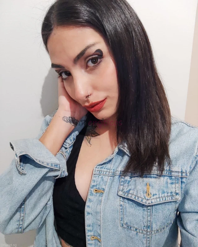Hola amor te ofrezco hacer realidad todas tus fantasias mi trato sera de novia con muchas caricias besos reales sexo oral anal y vaginal todas las pos...